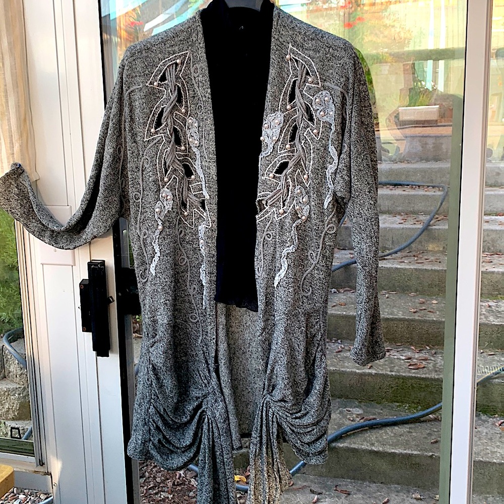 Grey Cardigan Jacket With Long Sleeves